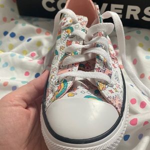 Chuck Taylor All Star Rainbow Castles size 2 girls new